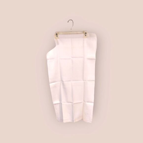 Vintage White Hand Towels w/ Border Motifs Excellent Condition (Set of 3) 20x36" - Picture 16 of 16